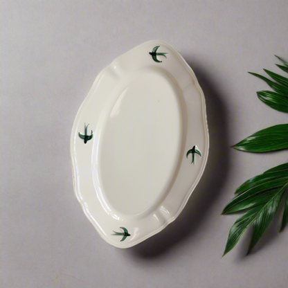 Handcrafted Japanese Plate with Minimalistic Bird Design
